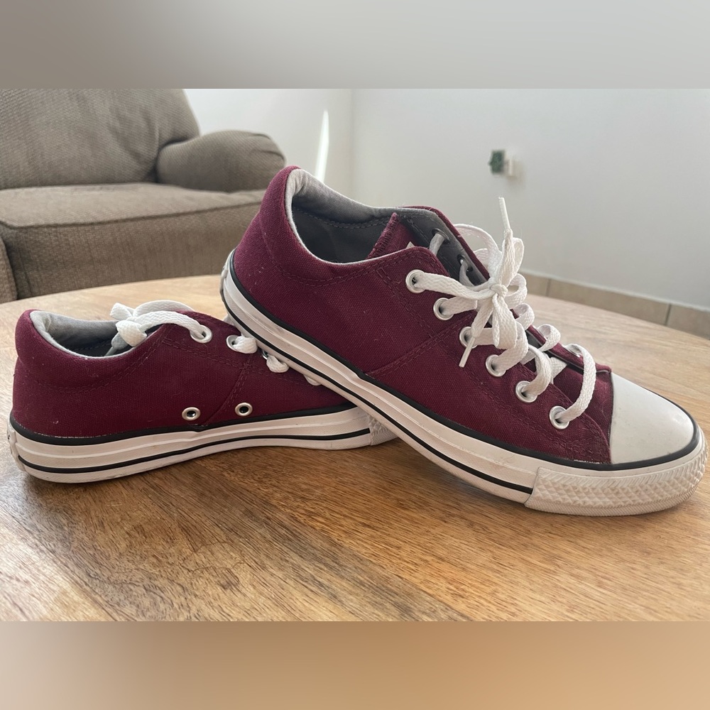 CONVERSE All Star - Size 8 - Purple (wine)